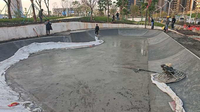 滑板场建设现场