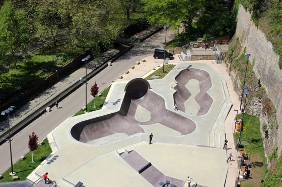 极限运动滑板公园设计